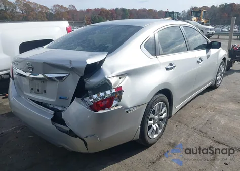 2013 Nissan Altima 2.5 S z USA, uszkodzony, nr VIN 1N4AL3AP1DC248941